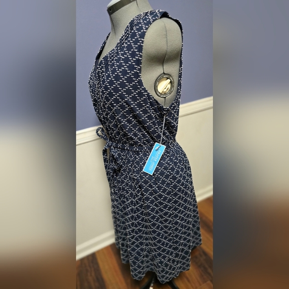 Draper James Navy and White Printed Sleeveless Tie-Waist Midi Dress - Picture 2 of 4